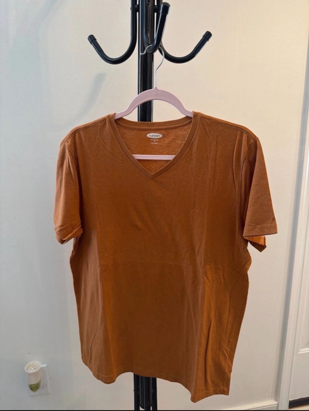 Old Navy Men's V-Neck Tee - Rust